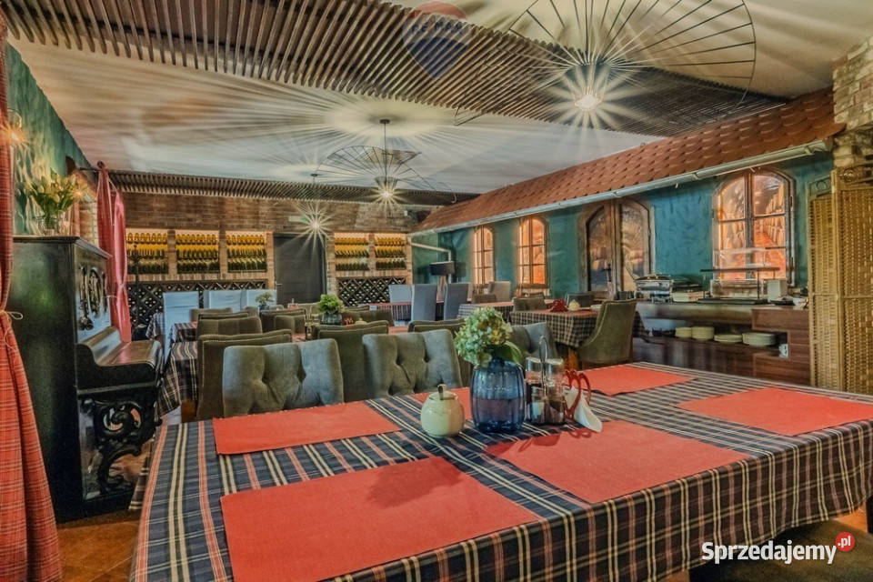 Ekskluzywna nieruchomość biznesowoinwestycyjna 1061m2 Bąków