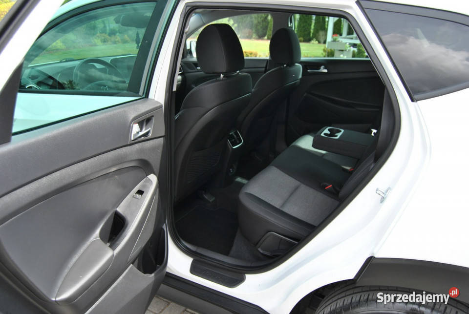 Hyundai Tucson 16 CRDI HYBRID48 V Kamera cofGPS światła do jazdy dziennej Modliborzyce