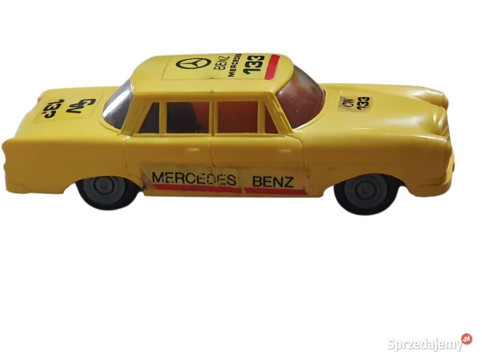 Stary model samochodu Mercedes CW 133 lata 60 śląskie Cieszyn