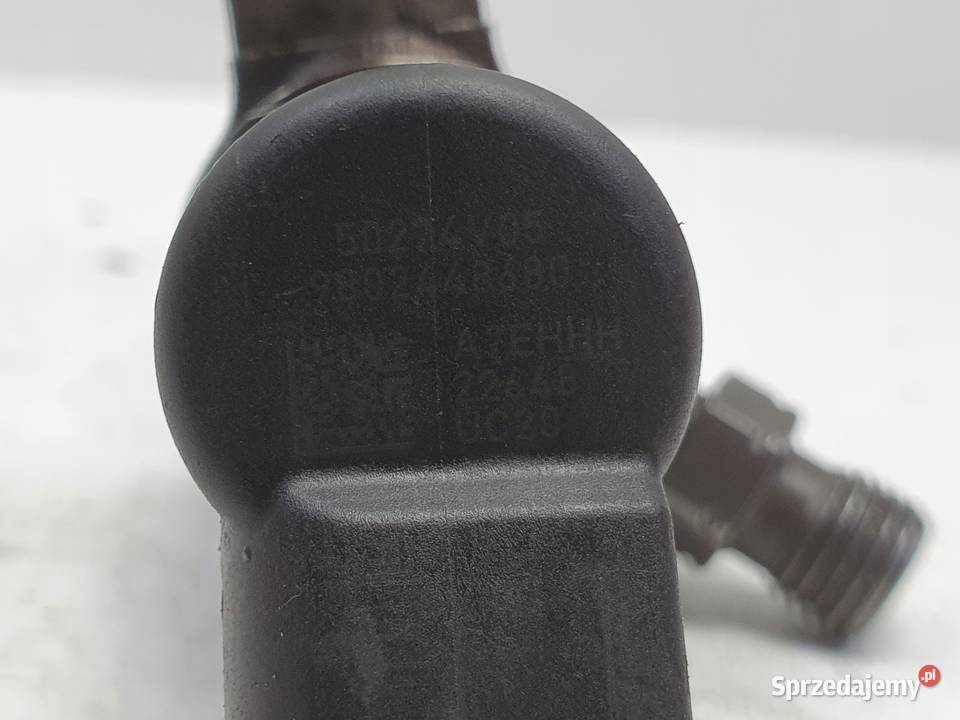 Volvo C30 16 D2 WTRYSKIWACZ wtrysk 9802448680 Wtryskiwacze