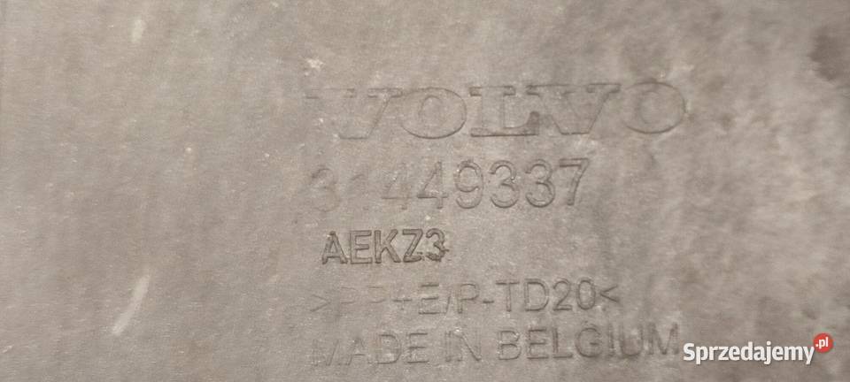 VOLVO XC40 NAROŻNIK ZDERZAKA PRAWY TYŁ 31449337