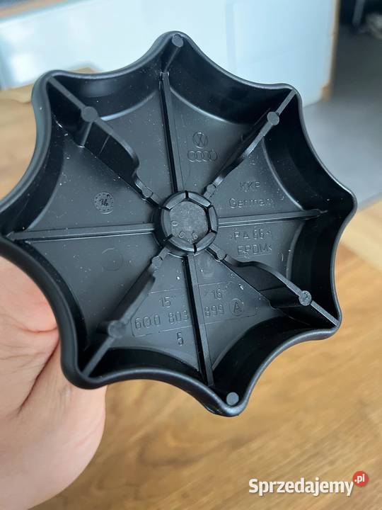 Śruba mocowania koła zapasowego VAG 6Q0803899 podkarpackie Rzeszów