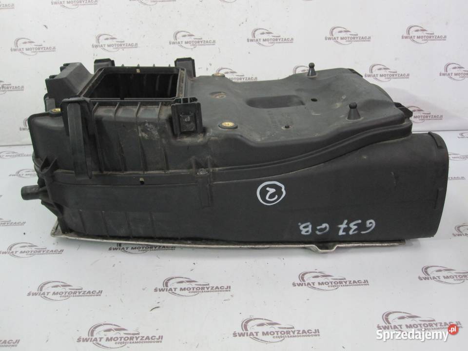 MERCEDES C 22 CDI 12r filtr powietrza