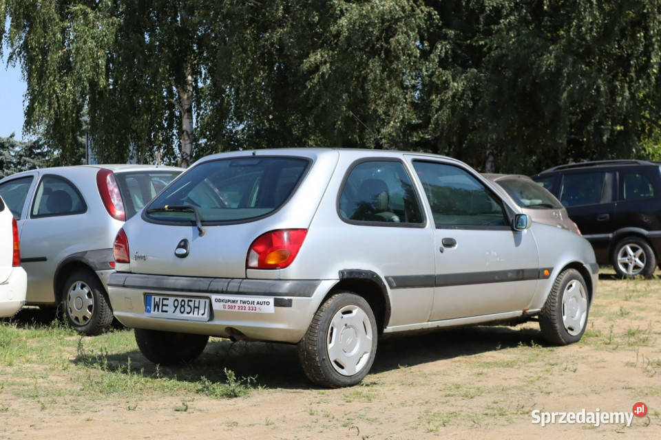 Ford Fiesta 2001r 13 benzyna 3 drzwi Warszawa sprzedam