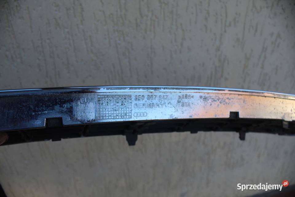 KRATKA ZDERZAKA ŚRODKOWA AUDI A4 B6 8E0807647 sprzedam