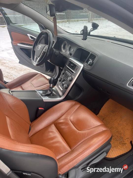 Volvo V60 Momentum tempomat Tomaszów Mazowiecki