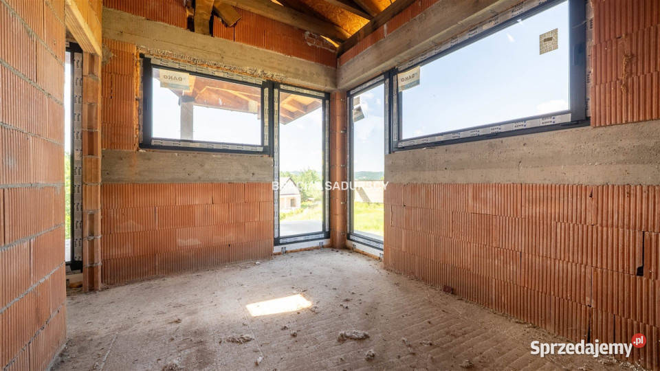 Dom wolnostojący 130m2 Głogoczów pustak