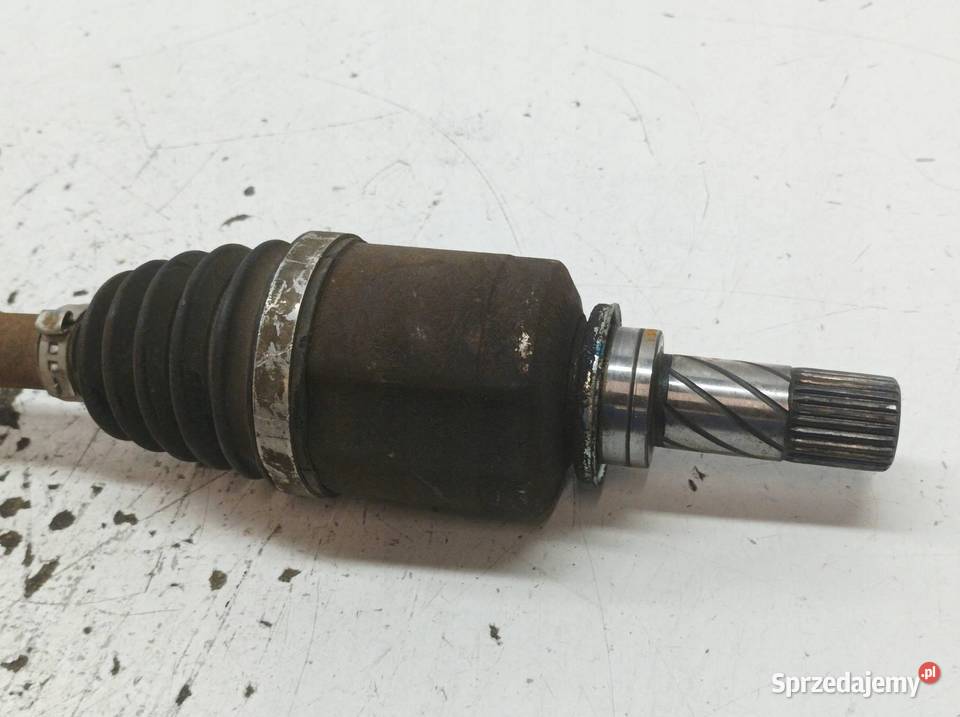 PÓŁOŚ LEWY PRZÓD 15 DCI 391016204R Renault Rok produkcji 2012