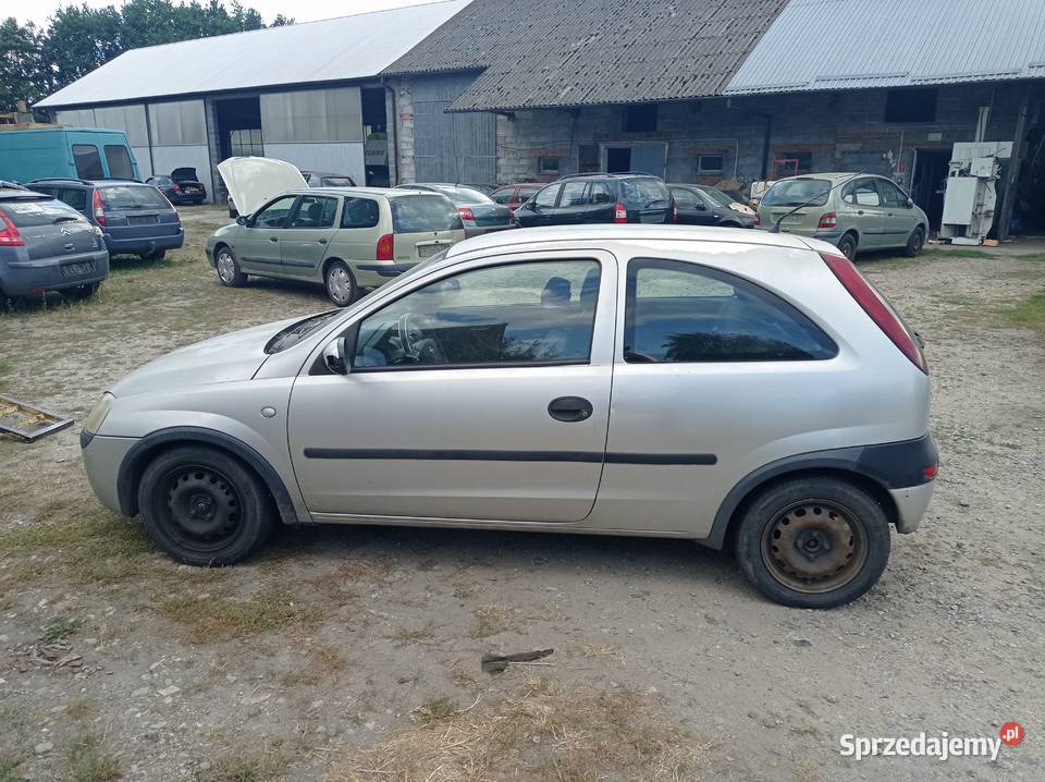 Opel Corsa C 10 43 kW 2002 r dawca części Samochody na części Szklarka Myślniewska sprzedam