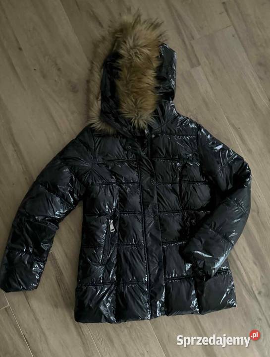 Czarna zimowa kurtka puffer lakierowana futro Poznań sprzedam