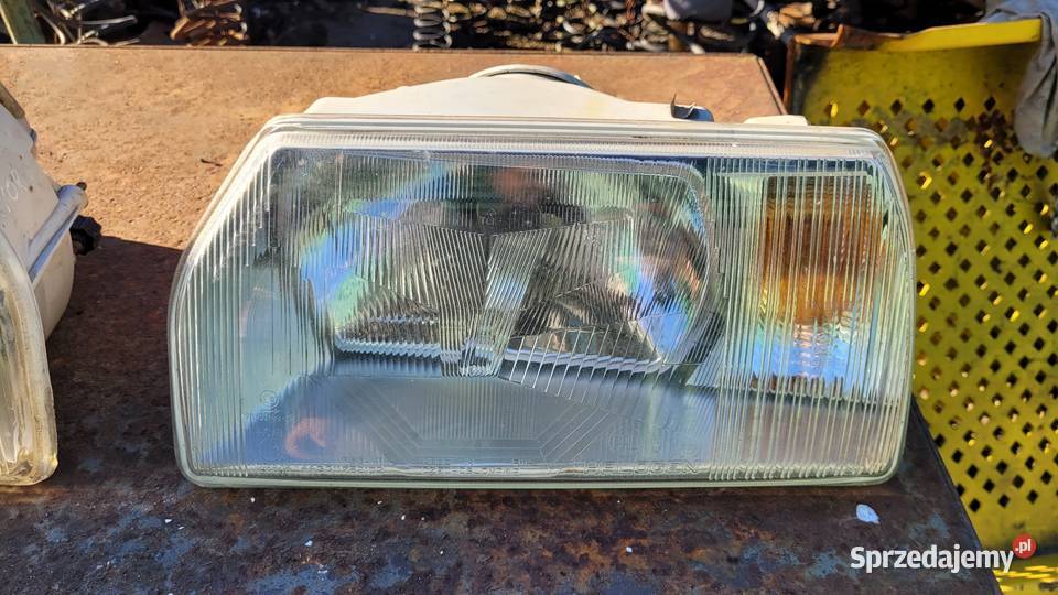 Lampy przednie Skoda Favorit lampy przednie Łagów