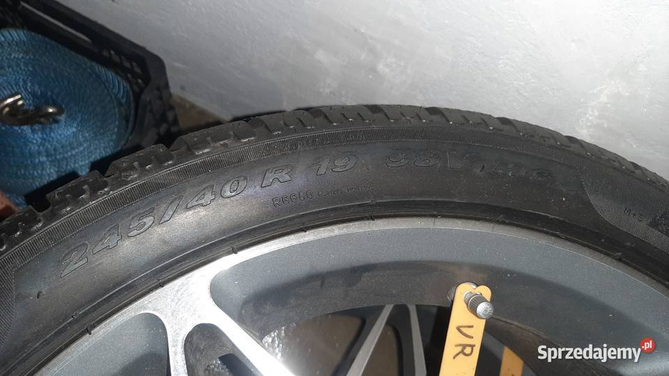 Opony zimowe Pirelli Sottozero 245 40 19 7mm Lwówek Śląski
