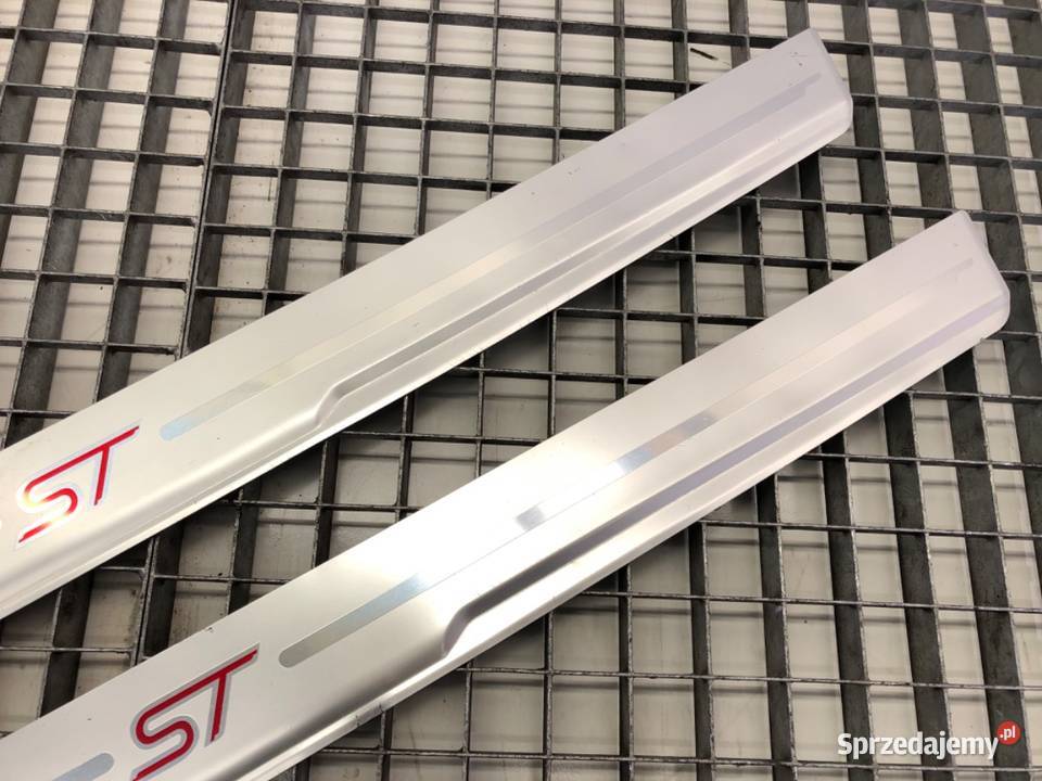 NAKŁADKI LISTWY PROGOWE STKOMPLET FORD FOCUS II osobowe podkarpackie sprzedam