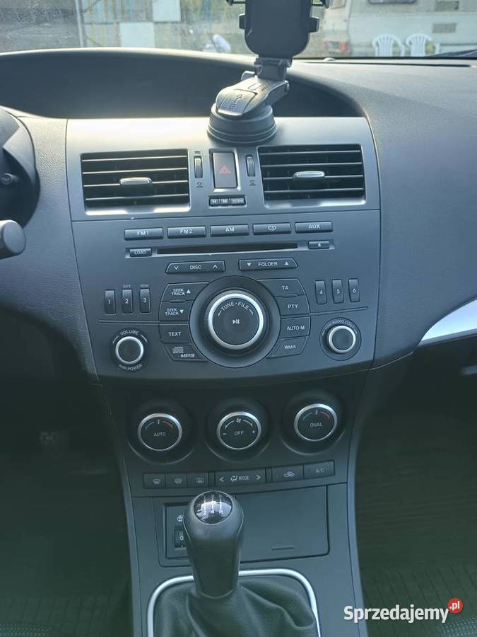 Mazda 3 16 benzyna 105 mały przebieg 100 benzyna Radom