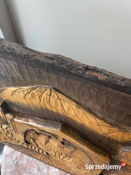 Rękodzieło obraz rzeźbiony na deskach relief