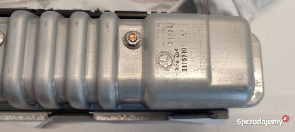 MERCEDES W247 PODUSZKA KOLANOWA