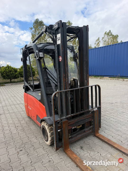 wózek widłowy elektryczny LINDE E20L Triplex