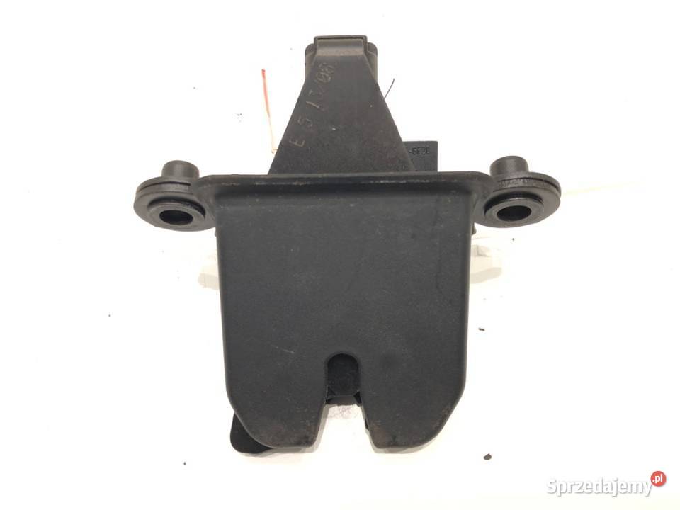 ZAMEK KLAPY TYŁ SKODA OCTAVIA II Hatchback sprzedam