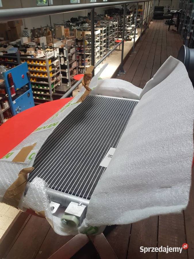 085363 Chłodnica MERLO ładowarka Sulechów