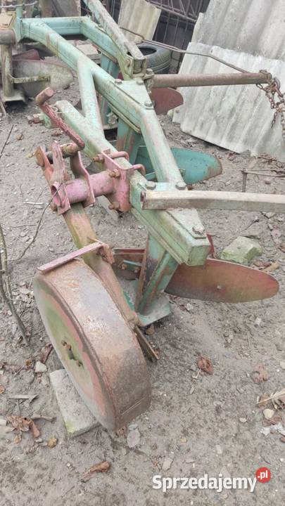 Pług 3 skibowy Maszyny uprawowe Włodawa