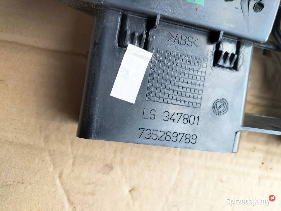 FIAT STILO 735269789 ŚRODKOWA KRATKA NAWIEWU Kamień-Kolonia
