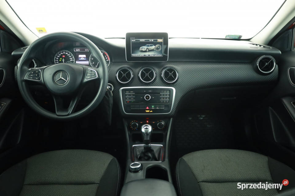Mercedes GLA GLA 180 mazowieckie Piaseczno