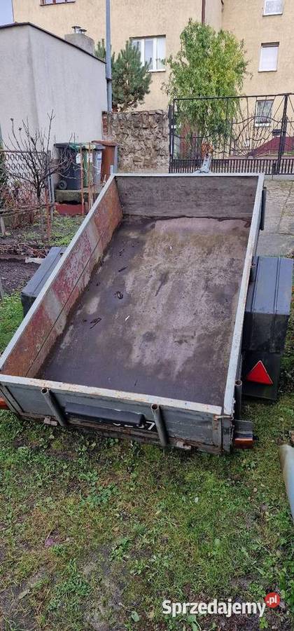 Przyczepa samochodowa lekka