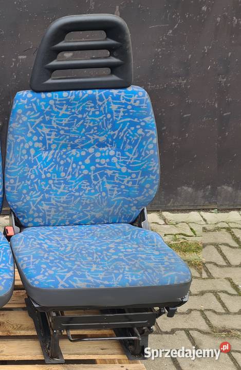 IVECO DAILY 3 9906 fotel kierowcy i kanapa Legnica