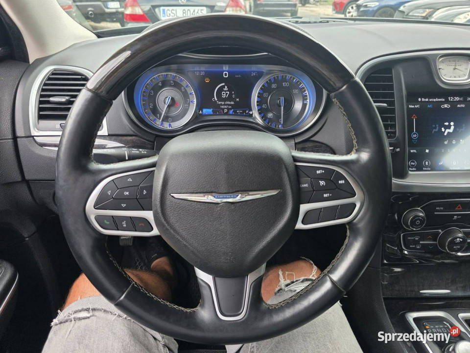 Chrysler 300C 36 Benzyna 286 Skóra Alu 22 Kamera pomorskie