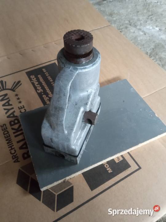 Podnośnik hydrauliczny lewarek hydrauliczny Biszcza sprzedam