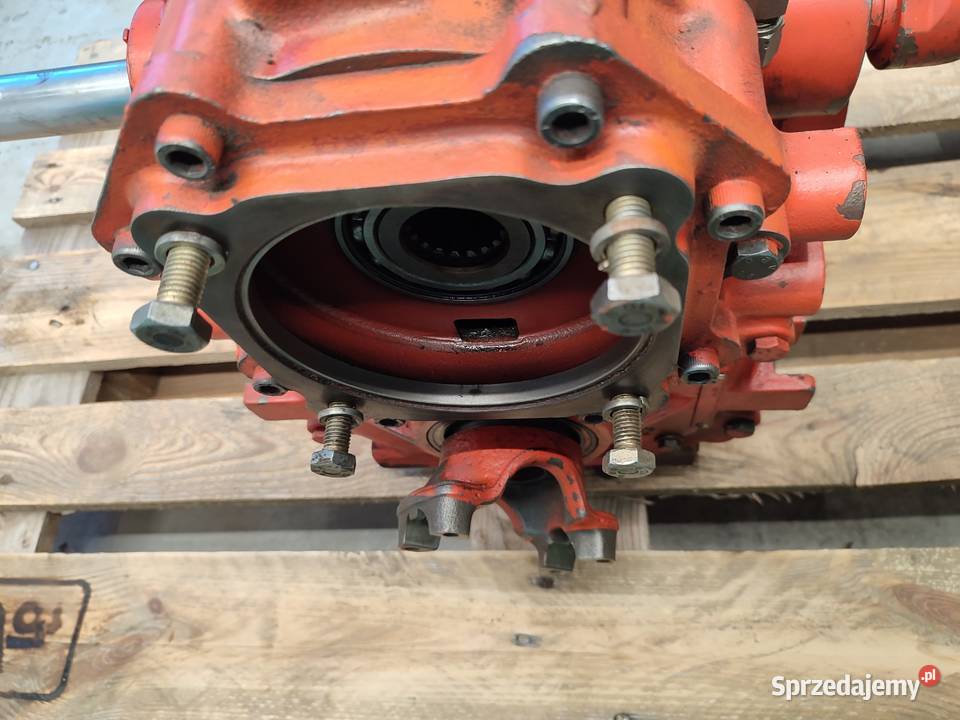 Siłownik skrętu CARRARO MANITOU MLT 523 wielkopolskie Wilkowo