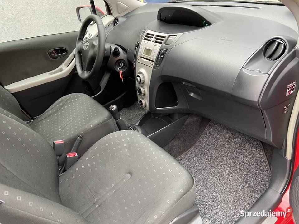 Toyota Yaris 13 Benzyna SOL Salon Polska benzyna