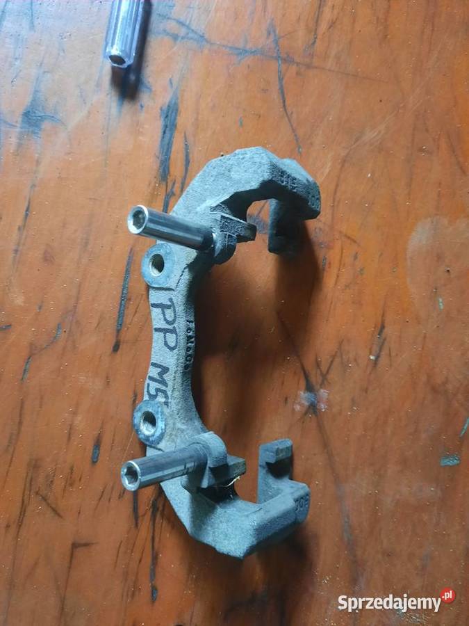 Jarzmo hamulcowe prawy przód Mazda 5 CR 20 małopolskie Przyborów sprzedam