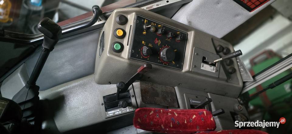 Sprzedam Ciągnik Massey Ferguson 3065S Skrzynia biegów Manualna Wtelno