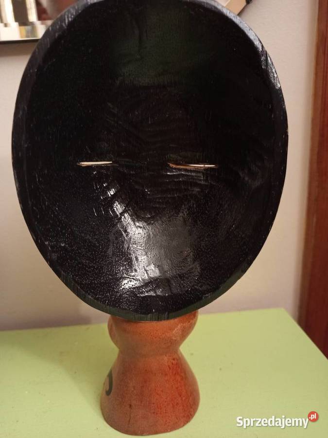 Maska rzeżbiona i malowan ręcznie CISZA pochodzi Warszawa sprzedam