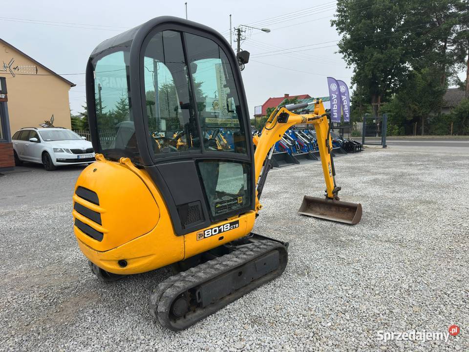 JCB 8018 CTS Mini koparka z 2009 roku 1800 Złoczew