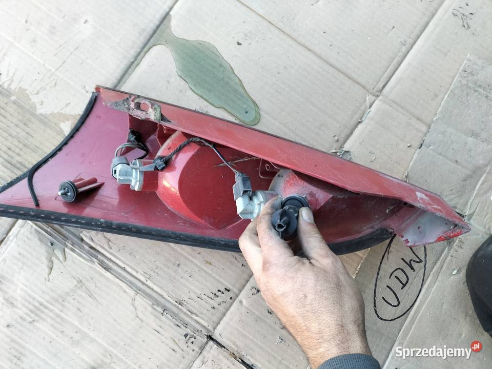 FORD FOCUS MK1 LAMPA TYŁ TYLNA PRAWA Kamień-Kolonia