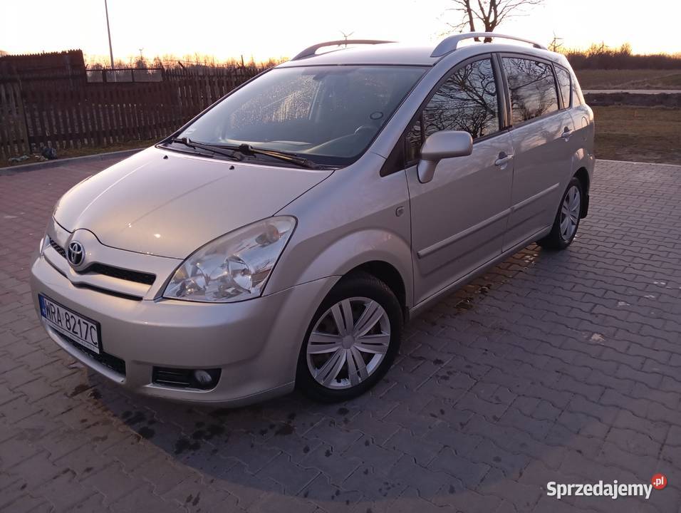 Toyota Corolla Verso II 18 VVTI LPG 7 miejsc welurowa tapicerka Iłża
