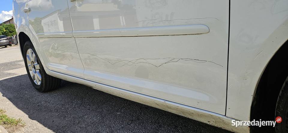 Volkswagen Touran 16 TDI DPF BlueMotion śląskie Częstochowa