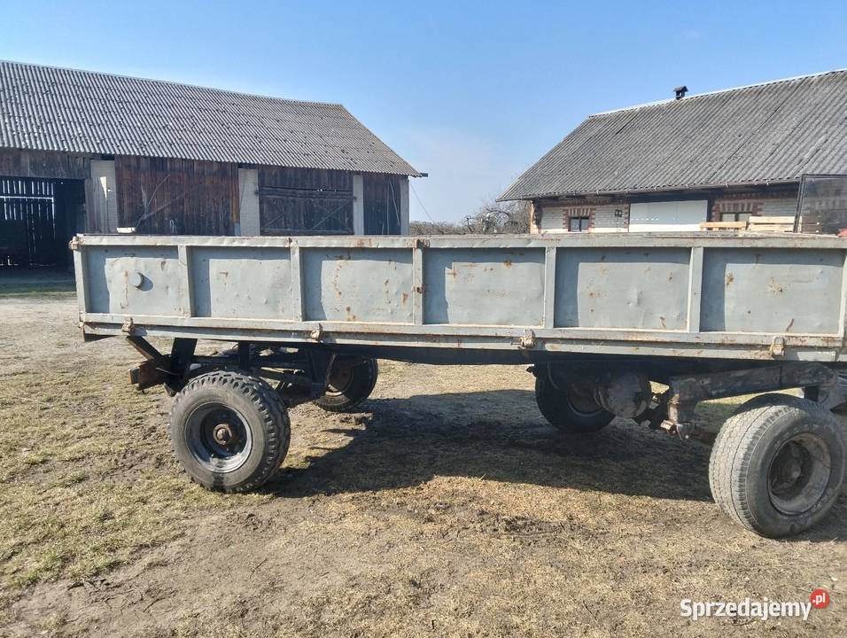 Sprzedam przyczepę i rozrzutnik nieuszkodzony świętokrzyskie Ostrów sprzedam