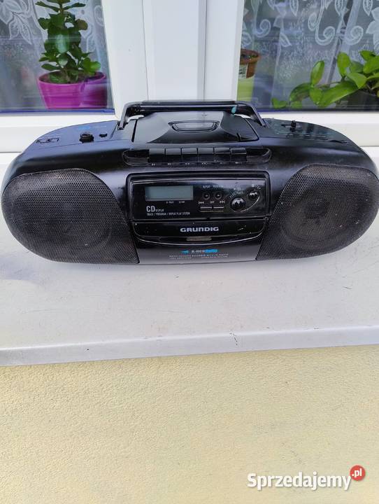 Radoiomagnetofon Grundig Radom