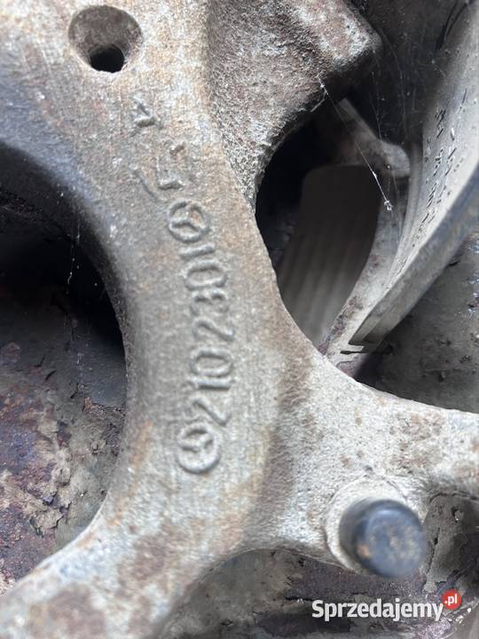 Zwrotnica prawy przód mercedes w210 2102301 Grudziądz