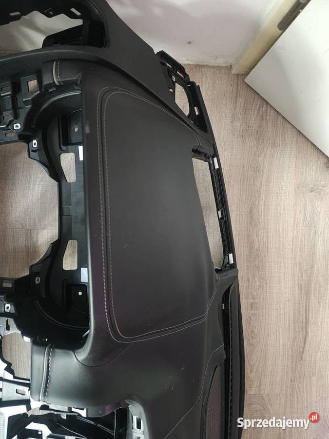 Deska rozdzielcza z napinaczami poduszka Gostyń