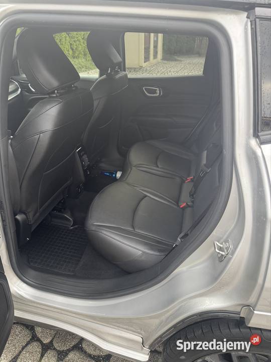 Przejęcie leasingu Jeep Compass wielofunkcyjna kierownica