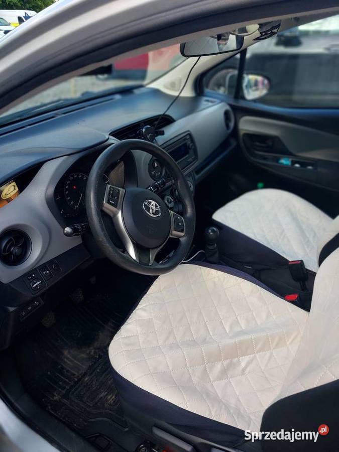 Toyota Yaris 15 Dual VVTi Salon Polska