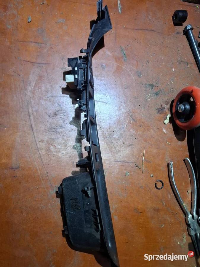 Panel plastik sterowania szyb lusterek Mazda 6 Rok produkcji 2003 Przyborów sprzedam