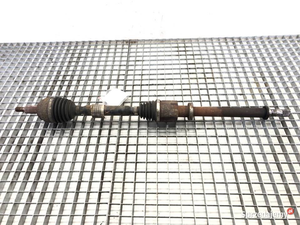 PÓŁOŚ PRAWY PRZÓD RENAULT LAGUNA III 8200934679 osobowe