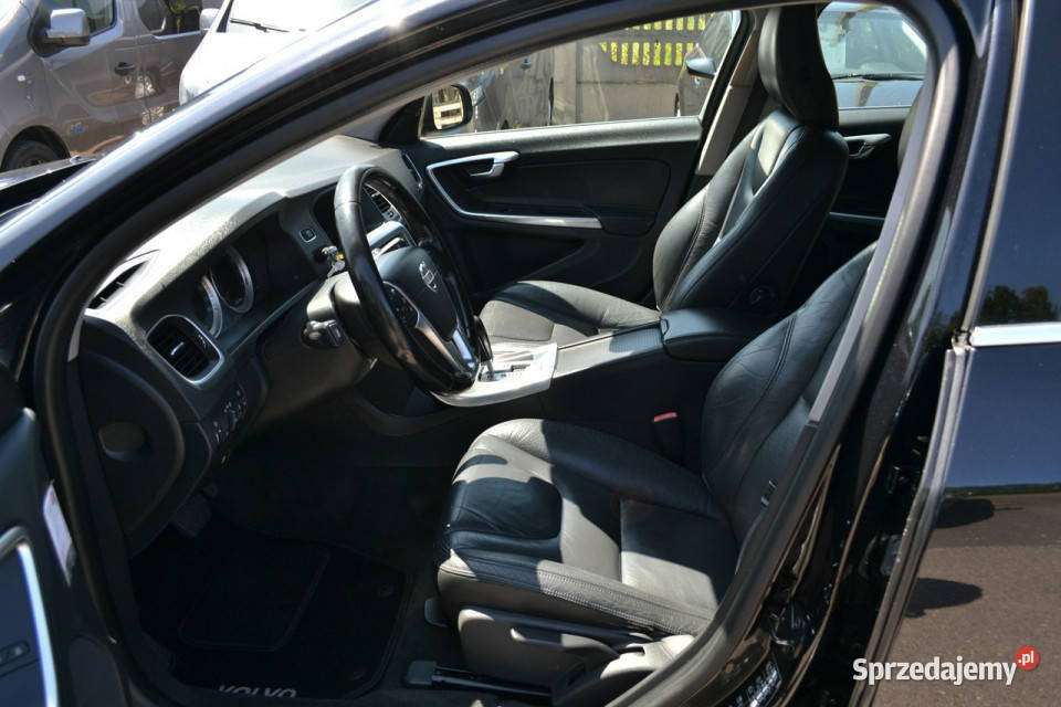 Volvo V60 NawigacjaClimatronicSerwisLEDAutomat 203KM Częstochowa