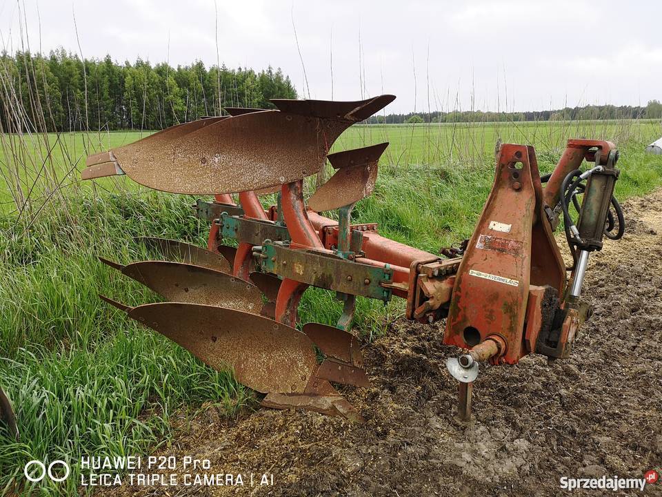 Pług Kverneland obrotowy