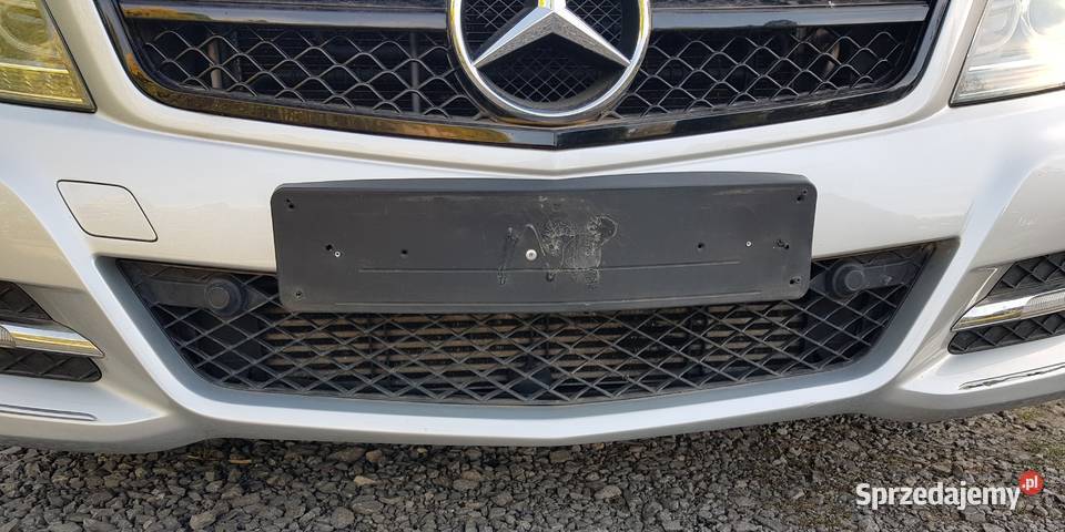 ZDERZAK PRZÓD Mercedes CKLASA W204 LIFT lakier Radom